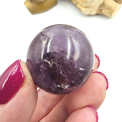 Flashy Amethyst Sphere with Rainbows – Calm, Intuition & Spiritual Healing Crystal, 32mm