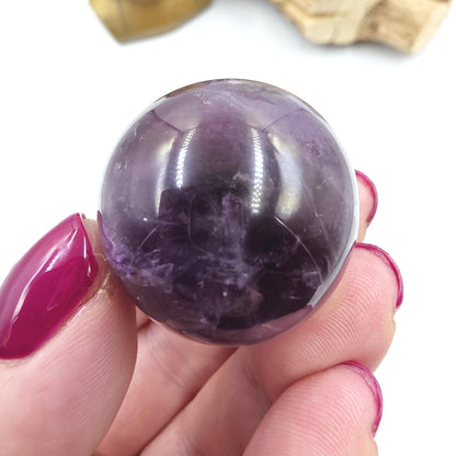 Flashy Amethyst Sphere with Rainbows – Calm, Intuition & Spiritual Healing Crystal, 32mm