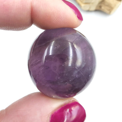 Flashy Amethyst Sphere with Rainbows – Calm, Intuition & Spiritual Healing Crystal, 32mm