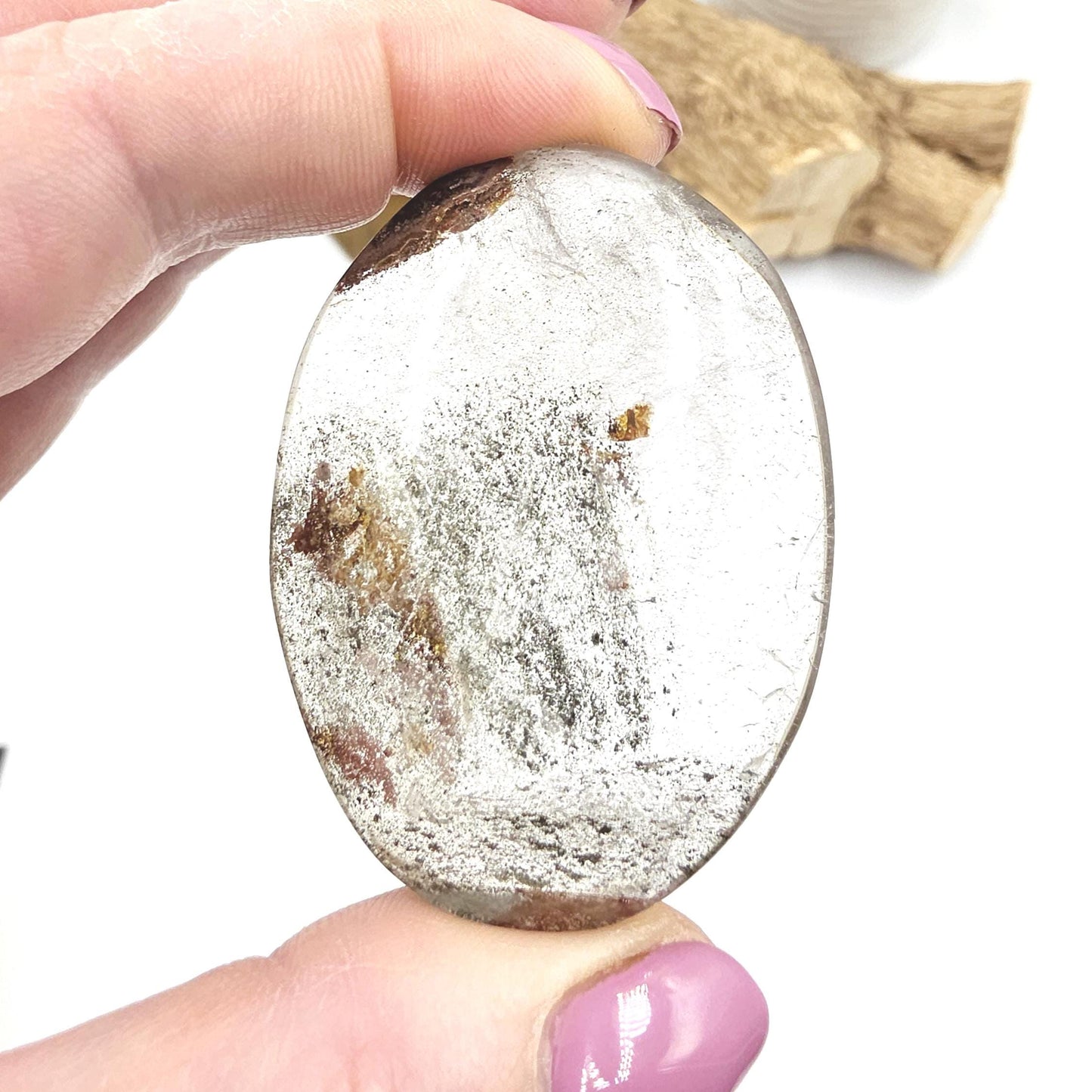 Garden Quartz (Lodolite) Palm Stone – Manifestation, Clarity & Inner Journey Healing Crystal, 60g