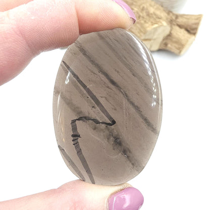 Ice Obsidian Palm Stone – Clarity, Protection & Grounding Crystal, 30g