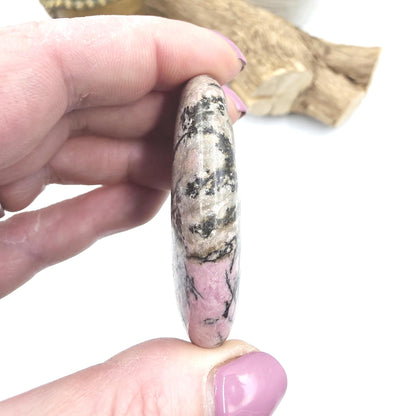 Rhodonite Palm Stone – Emotional Healing, Compassion & Grounded Heart Support Crystal, 60g