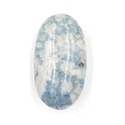 Hackmanite Palm Stone (UV Reactive) – Transformation, Calm & Colour-Changing Energy Crystal, 70g