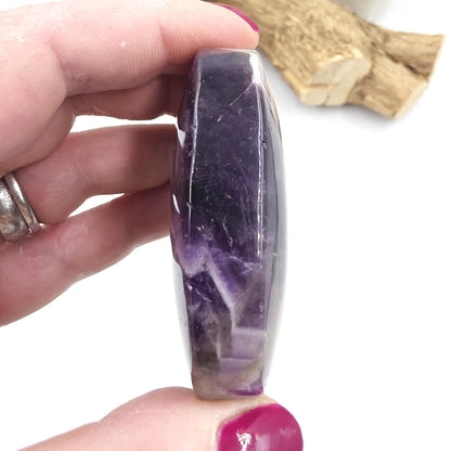 Dream Amethyst (Chevron) Palm Stone – Intuition, Calm & Spiritual Clarity Crystal, 90g