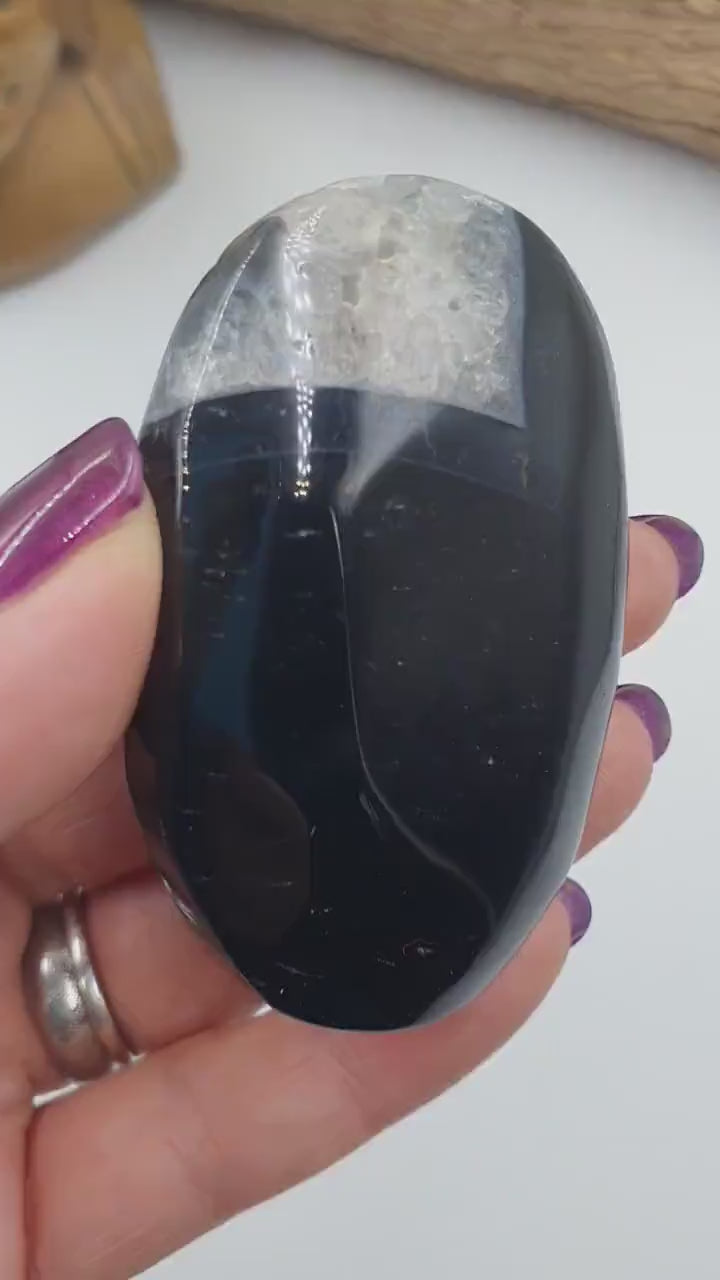 Large Black Banded Agate Druzy Palm / Black Striped Agate Druzy Palmstone / Meditation Palm - 88g