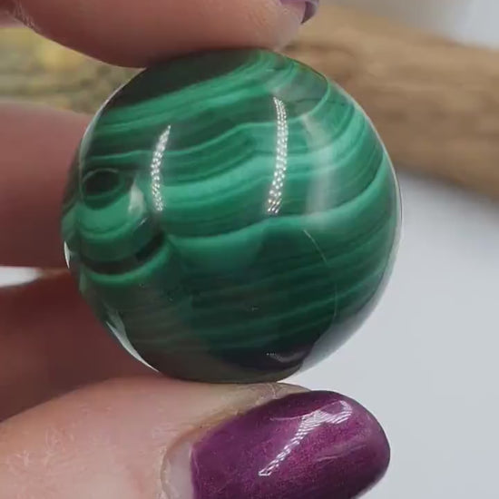 Beautiful Little Malachite Sphere / Cute Natural Malachite Sphere / Malachite Crystal Ball / Malachite Orb - 27mm