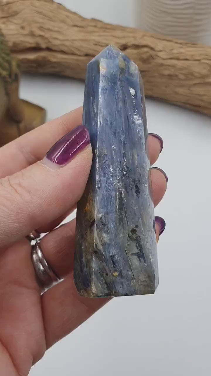 Stunning Natural Kyanite Tower / Kyanite Obelisk / Kyanite Point / Kyanite Healing Tower - 95g